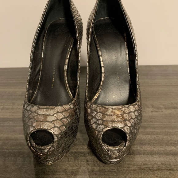 Giuseppe Zanotti - Picture 1 of 4